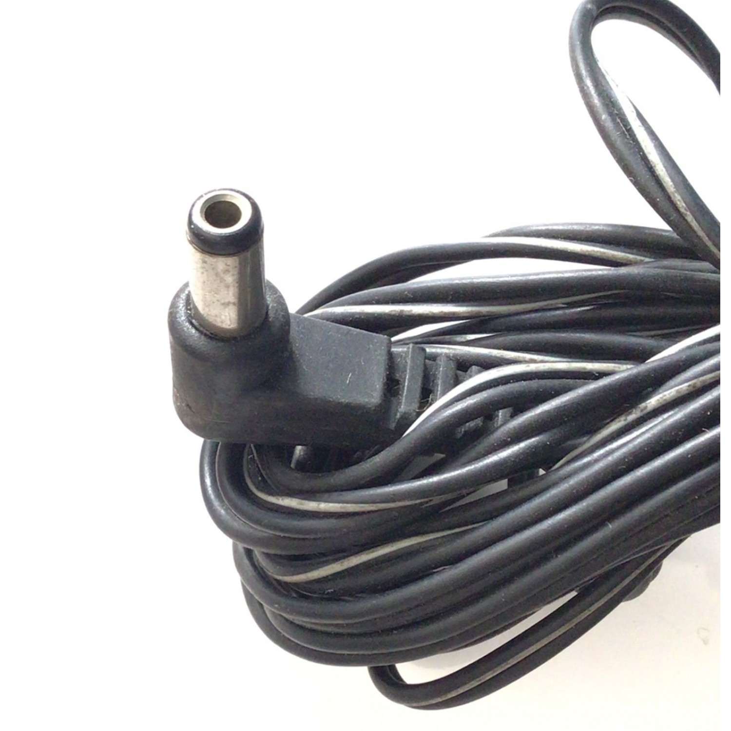 CARGADOR / ADAPTADOR DE FUENTE DE ALIMENTACION / VCA-VCD / NUMERO DE PARTE 350902002C0 / LR84555 / 12J2 / E8245 / ENTRADA VCA 120V 60HZ 4W / SALIDA VCD 9V 200MA / MODELO 350902002C0 - Imagen 3